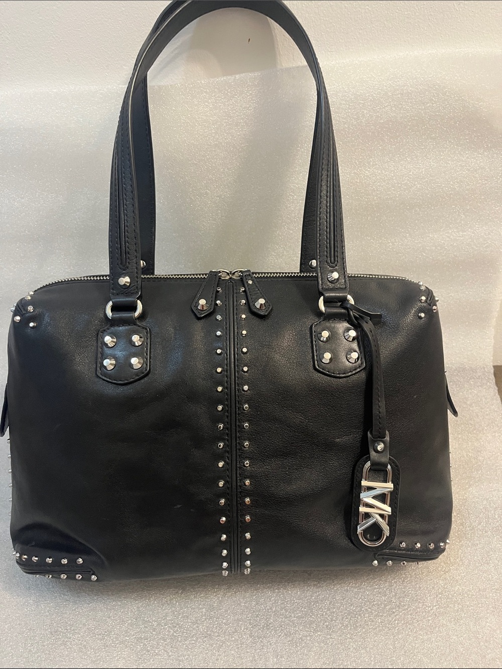 Michael Kors Black Stud-Accent Leather Shoulder Bag Astor re-edition 2004